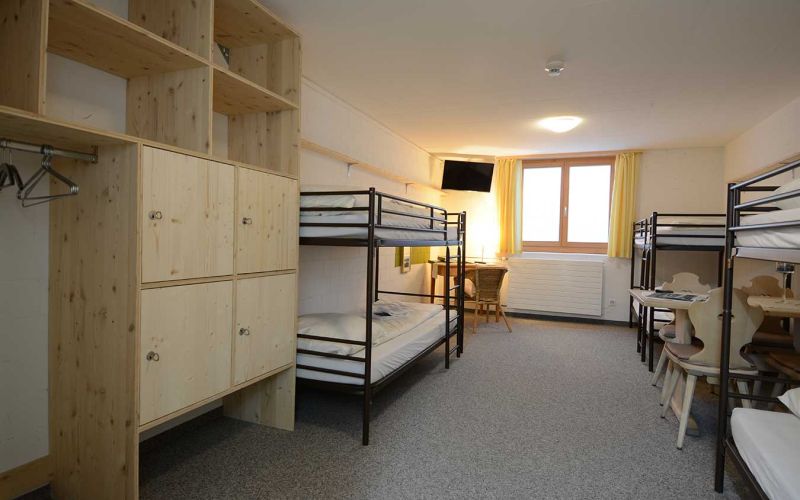 6-Bett Gruppen-/Familienzimmer